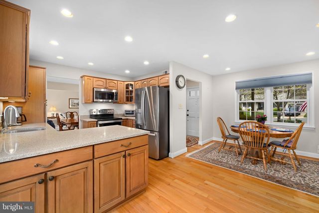 6964 CONSERVATION DR, Springfield, VA 22153