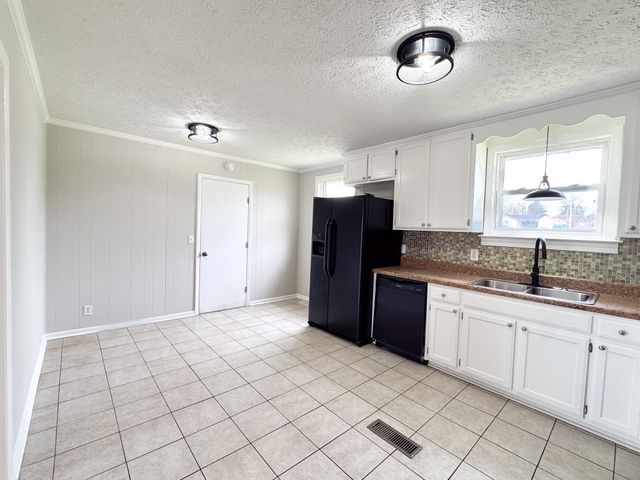 904 Hwy 52, E, Portland, TN 37148