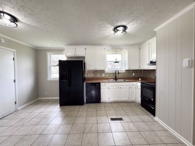 904 Hwy 52, E, Portland, TN 37148