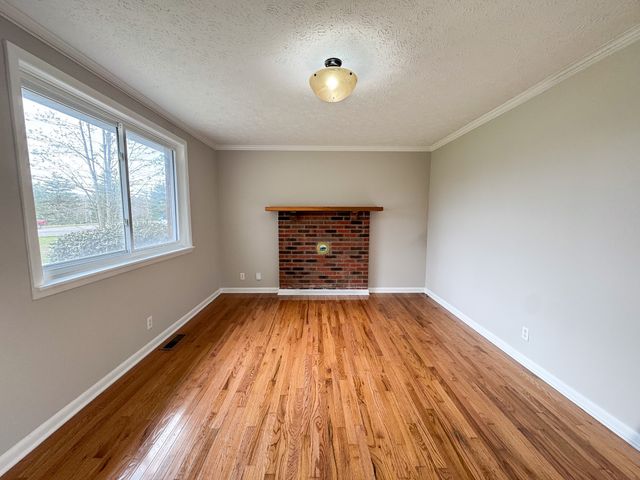 904 Hwy 52, E, Portland, TN 37148