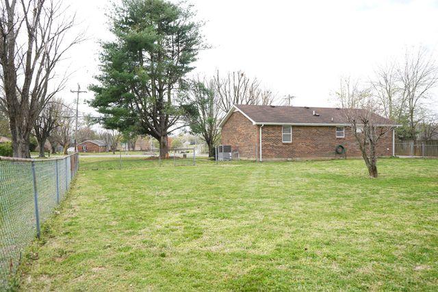 904 Hwy 52, E, Portland, TN 37148