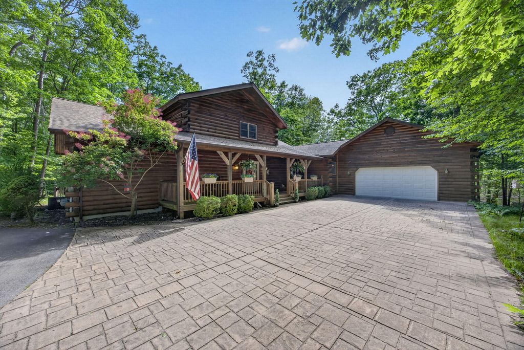 10231 Mountain View Trail, Austin Twp, MI 49346