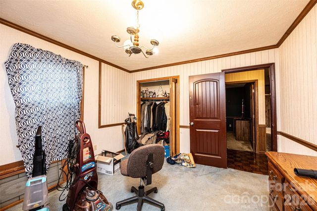 7141 Knobs Landing, Connelly Springs, NC 28612