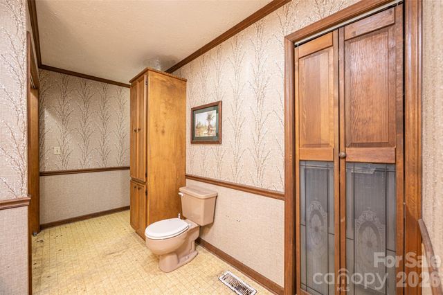 7141 Knobs Landing, Connelly Springs, NC 28612