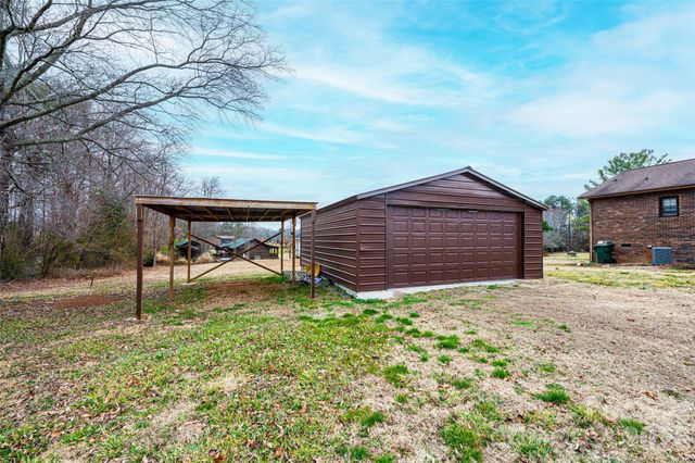 7141 Knobs Landing, Connelly Springs, NC 28612