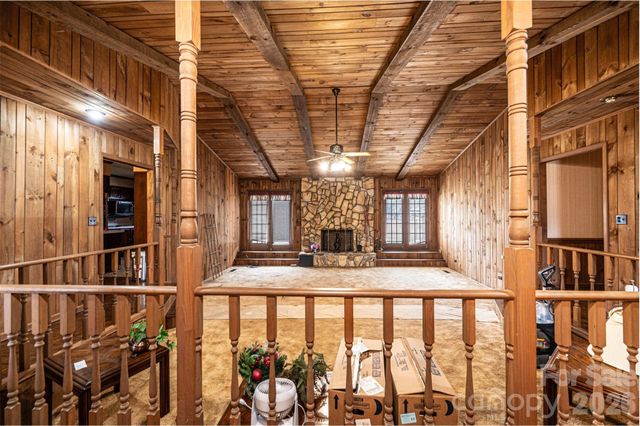 7141 Knobs Landing, Connelly Springs, NC 28612