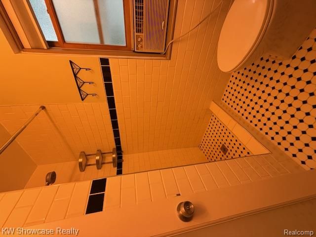 609 Elkinford Drive, White Lake, MI 48383