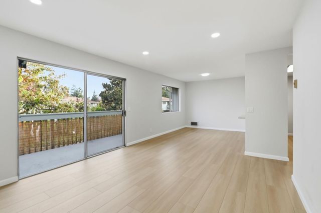 1107 Reed Avenue C, Sunnyvale, CA 94086