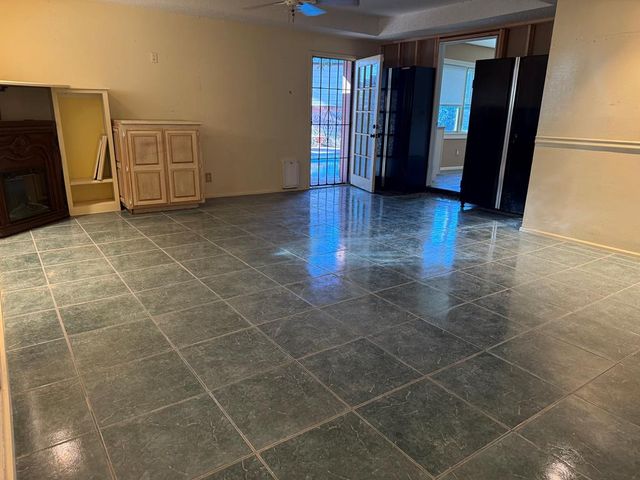 1717 E Crescent Dr, Odessa, TX 79761