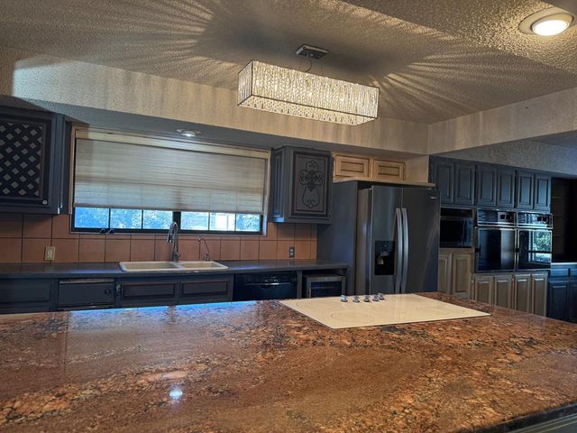 1717 E Crescent Dr, Odessa, TX 79761