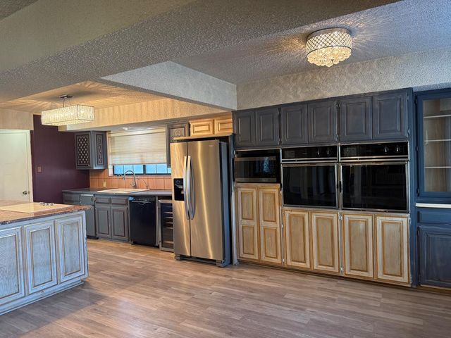 1717 E Crescent Dr, Odessa, TX 79761