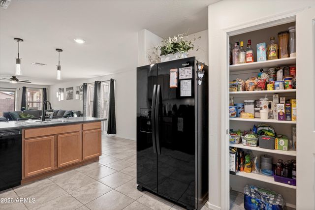 1442 W PINKLEY Avenue, Coolidge, AZ 85128