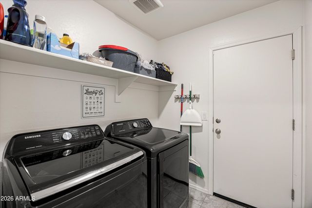 1442 W PINKLEY Avenue, Coolidge, AZ 85128