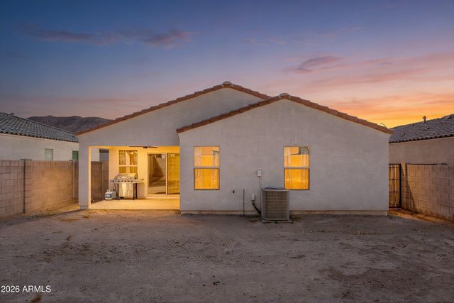 1442 W PINKLEY Avenue, Coolidge, AZ 85128