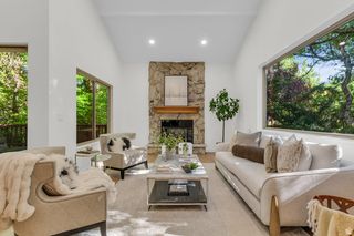 10062 S BELL CANYON CIR, Sandy, UT 84092