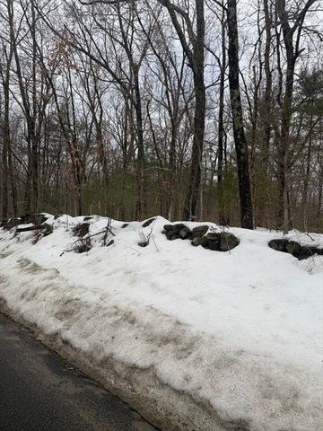 166V Beebe Rd, Monson, MA 01057