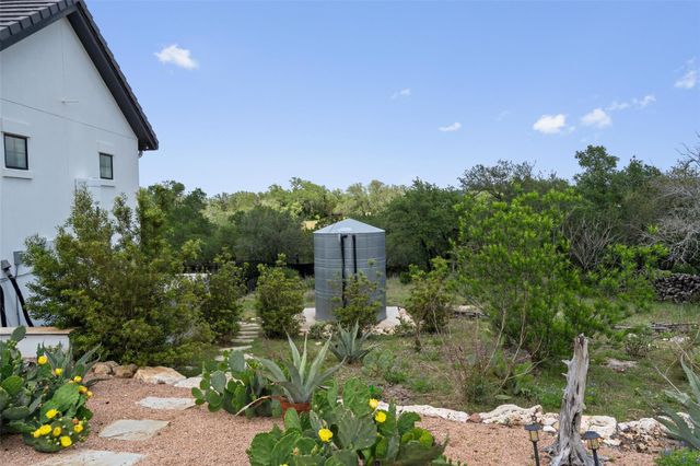 1805 Performer RD, Spicewood, TX 78669