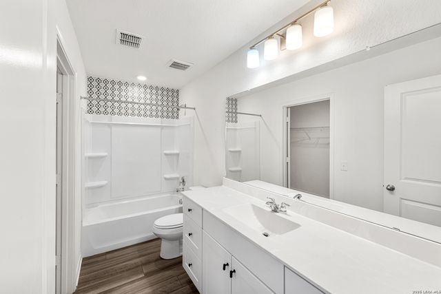 5639 PEARL MDW, Converse, TX 78109