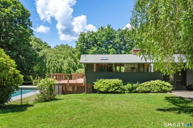 9 Fall Ridge Road, Weston, CT 00688