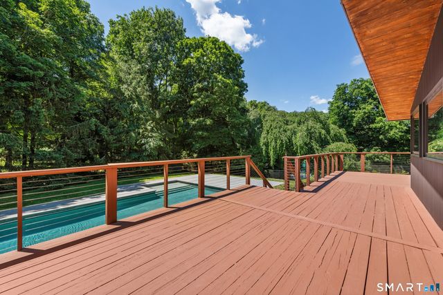 9 Fall Ridge Road, Weston, CT 00688