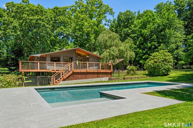 9 Fall Ridge Road, Weston, CT 00688