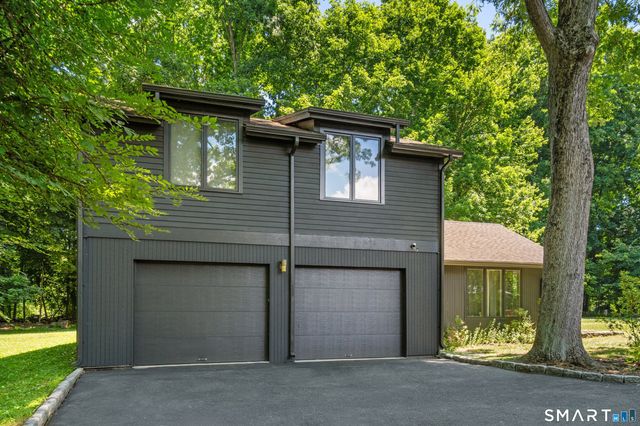 9 Fall Ridge Road, Weston, CT 00688