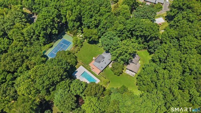 9 Fall Ridge Road, Weston, CT 00688