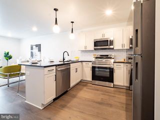 6808 RIDGE AVE #404, Philadelphia, PA 19128