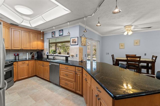 2803 CORRIE WAY, Tampa, FL 33618