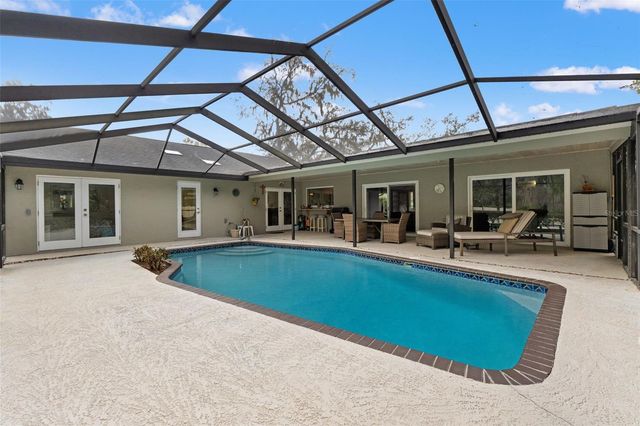 2803 CORRIE WAY, Tampa, FL 33618