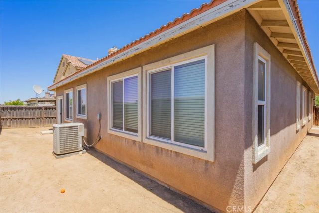 8848 Palo Alto, Hesperia, CA 92344