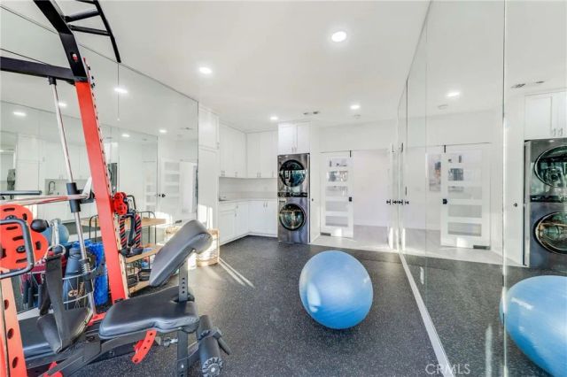 3890 Shadow Grove Road, Pasadena, CA 91107