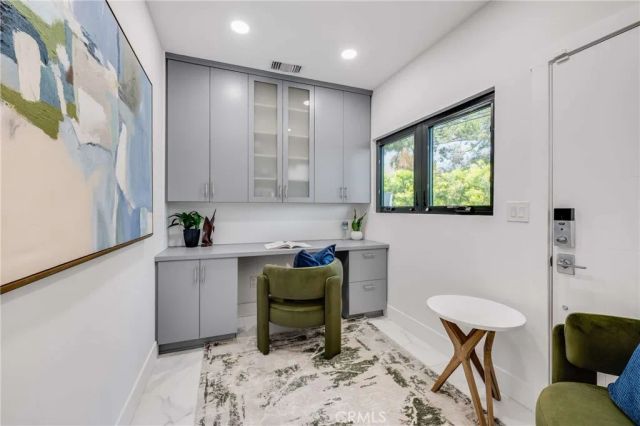 3890 Shadow Grove Road, Pasadena, CA 91107