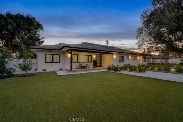 3890 Shadow Grove Road, Pasadena, CA 91107