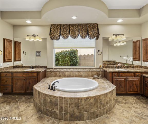 30216 N 52ND Place, Cave Creek, AZ 85331