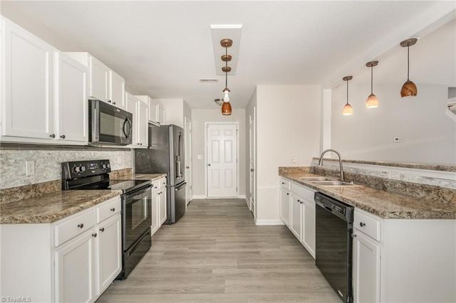 284 Donelson Way, Burlington, NC 27217