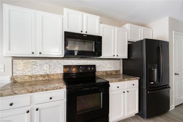 284 Donelson Way, Burlington, NC 27217