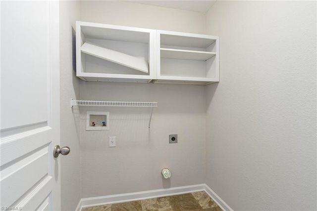 284 Donelson Way, Burlington, NC 27217