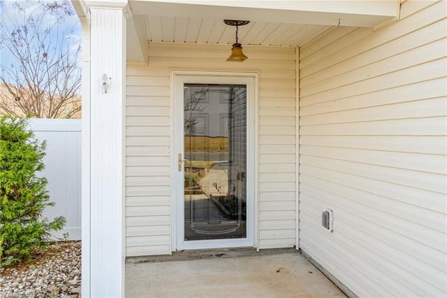 284 Donelson Way, Burlington, NC 27217