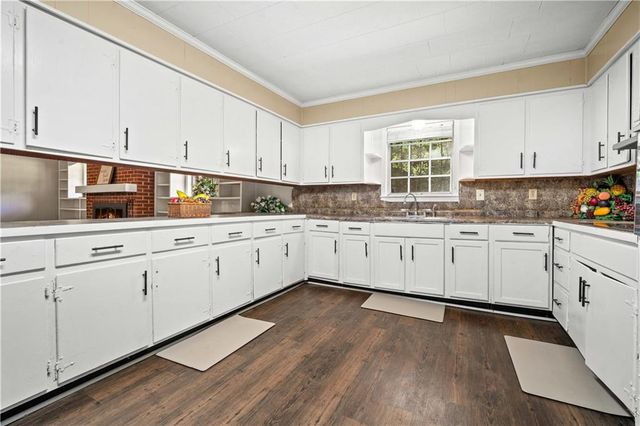 300 Shelton Beach Road S, Eight Mile, AL 36613