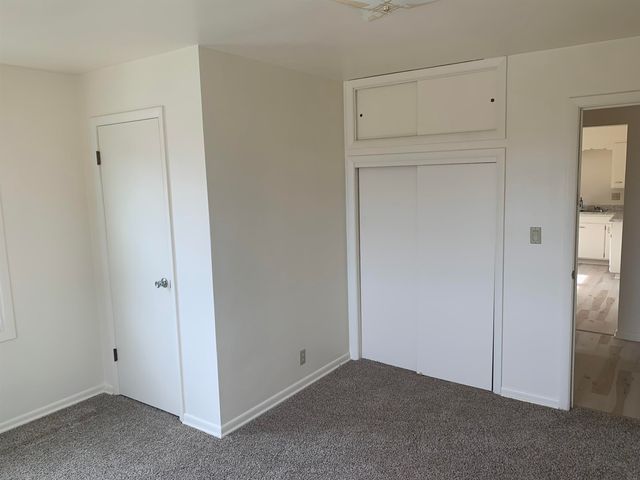 210 N Locust Avenue, New Hampton, IA 50659