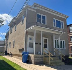 210 N Locust Avenue, New Hampton, IA 50659