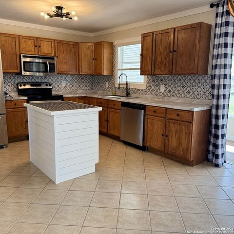 10353-B Fm 539, Sutherland Springs, TX 78161