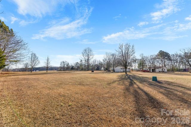 3359 Roundcliff Drive, Concord, NC 28025