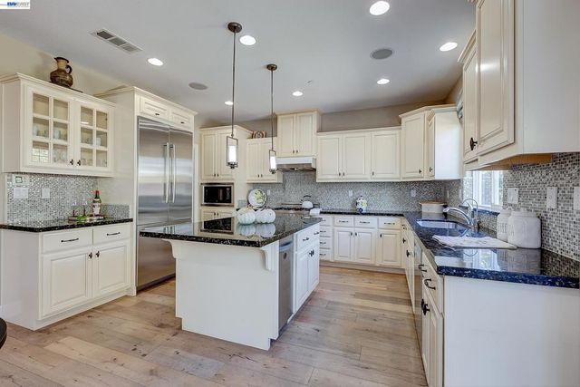 3956 3956 JORDAN RANCH DR, Dublin, CA 94568