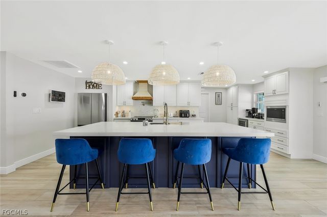 20580 Park PL, Estero, FL 33928