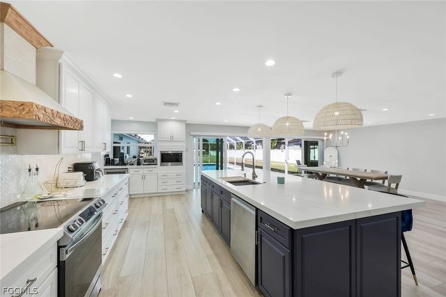 20580 Park PL, Estero, FL 33928