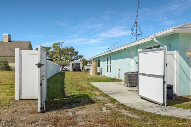 20580 Park PL, Estero, FL 33928