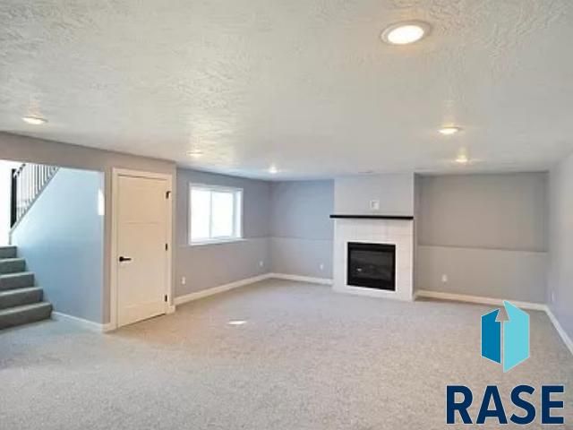 501 N Corsair Cir Circle, Sioux Falls, SD 57110