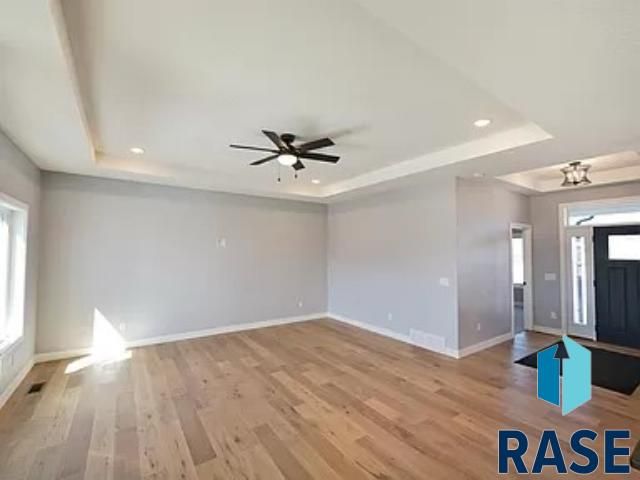 501 N Corsair Cir Circle, Sioux Falls, SD 57110